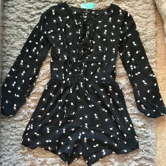 CUTE SUMMER ROMPER - Picture 4 of 5